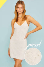 Load image into Gallery viewer, Fien Pearl Backless Mini
