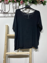 Load image into Gallery viewer, Vittoria Linen Tunic Top
