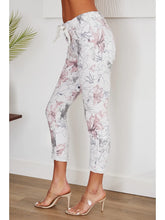 Load image into Gallery viewer, Palmina Floral Joggers
